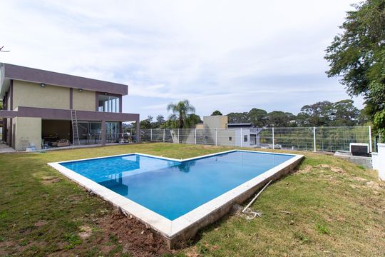 Área comum - Piscina de casa de condomínio para alugar com 5 quartos, 585m² em Rio Cotia, Cotia