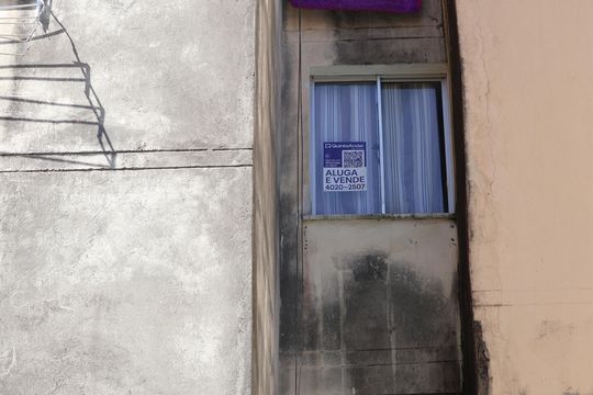 Placa de apartamento para alugar com 2 quartos, 38m² em Rio Branco, Canoas