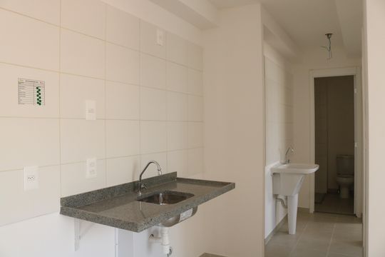 Cozinha e Área de Serviço de apartamento à venda com 2 quartos, 34m² em Perdizes, São Paulo