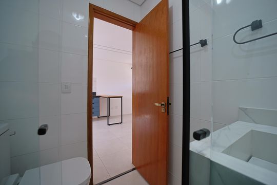 Banheiro de apartamento para alugar com 1 quarto, 40m² em Parque Boturussu, São Paulo