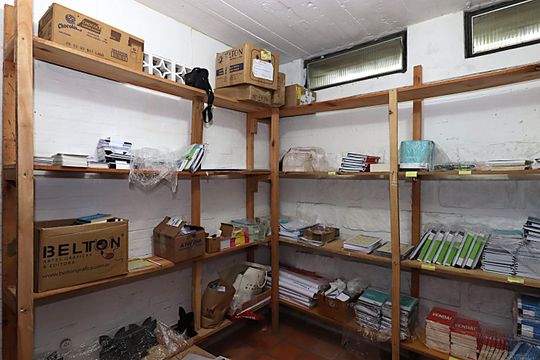 Depósito da Garagem de casa à venda com 3 quartos, 300m² em Boa Vista, Porto Alegre