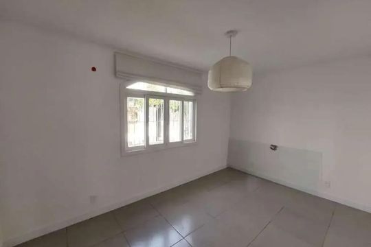 Casa à venda com 3 quartos, 140m² em Ipanema, Porto Alegre