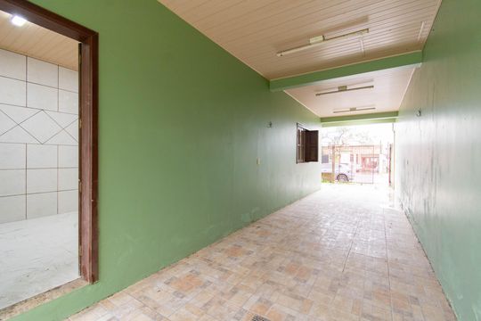 Garagem de casa à venda com 2 quartos, 197m² em Rio Branco, Canoas
