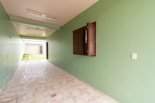 Garagem de casa à venda com 2 quartos, 197m² em Rio Branco, Canoas
