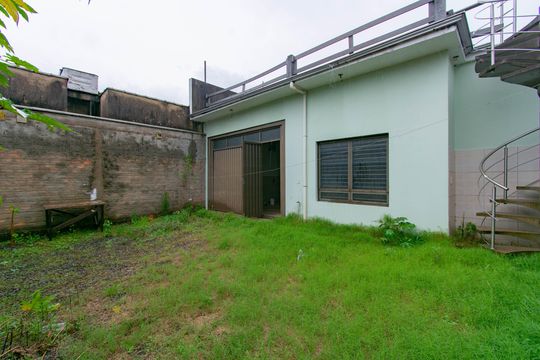 Área Externa de casa à venda com 2 quartos, 197m² em Rio Branco, Canoas
