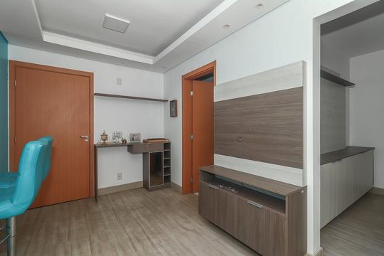Sala de apartamento para alugar com 2 quartos, 41m² em Humaitá, Porto Alegre