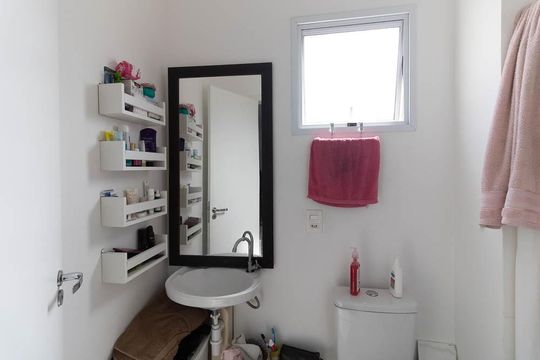 Banheiro de apartamento para alugar com 1 quarto, 36m² em Sacomã, São Paulo