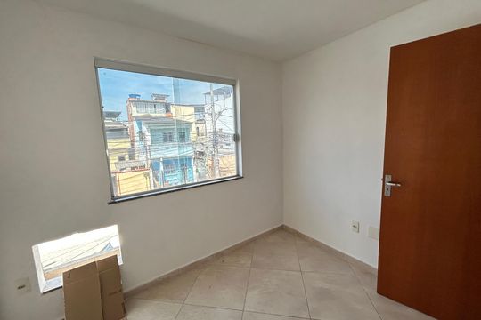 Quarto 2 de casa para alugar com 3 quartos, 80m² em Bento Ribeiro, Rio de Janeiro