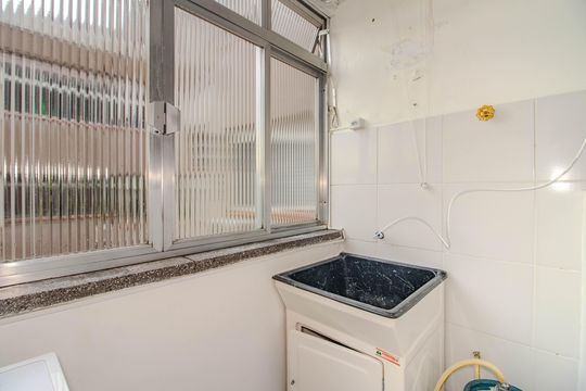 Área de Serviço de apartamento à venda com 1 quarto, 42m² em Vila Ipiranga, Porto Alegre