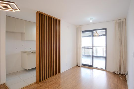 Sala de apartamento à venda com 2 quartos, 60m² em Vila Esperança, São Paulo