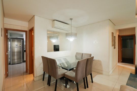 Sala de apartamento à venda com 3 quartos, 123m² em Santa Terezinha, São Paulo