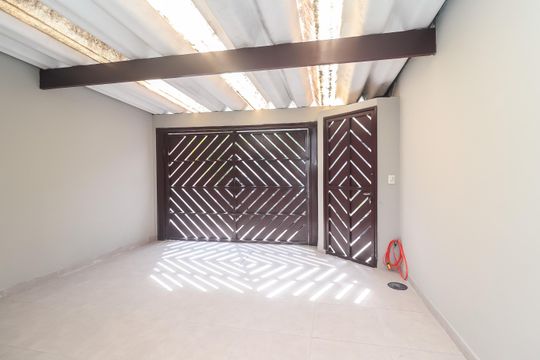 Garagem de casa para alugar com 1 quarto, 117m² em Limoeiro, São Paulo