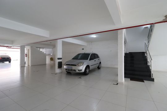 Garagem de apartamento para alugar com 2 quartos, 48m² em Campestre, Santo André