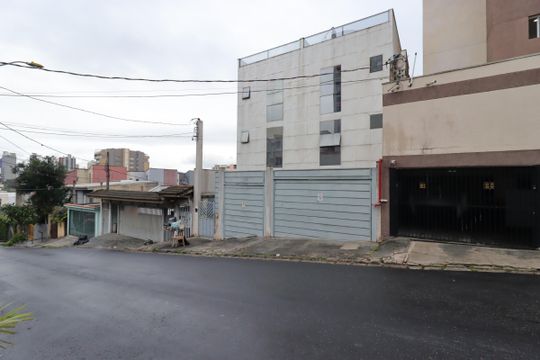 Fachada de apartamento para alugar com 2 quartos, 48m² em Campestre, Santo André