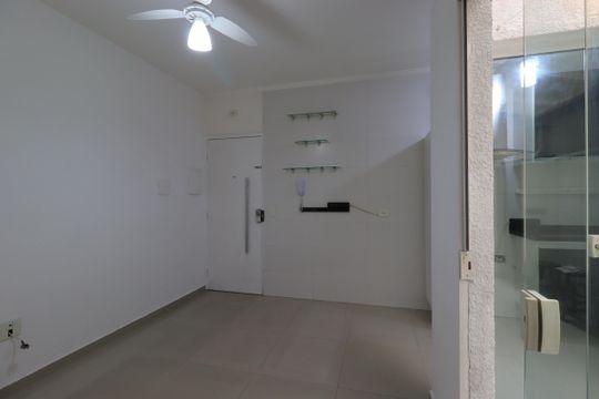Sala de apartamento para alugar com 2 quartos, 48m² em Campestre, Santo André