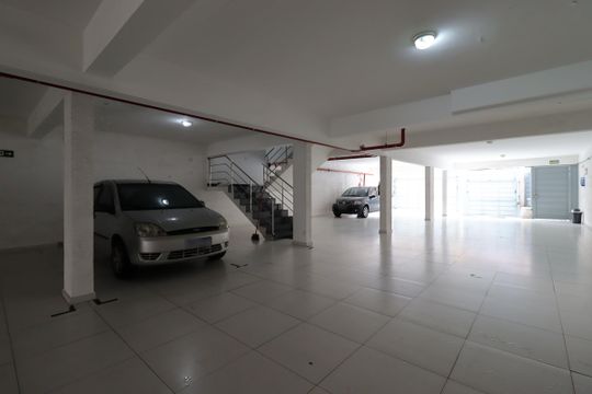 Garagem de apartamento para alugar com 2 quartos, 48m² em Campestre, Santo André