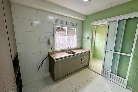 Cozinha de apartamento à venda com 2 quartos, 66m² em Santo Amaro, São Paulo