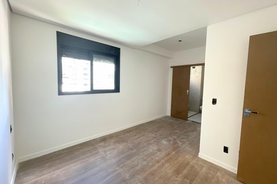 Suíte 2 de apartamento à venda com 2 quartos, 167m² em Santo Antônio, Belo Horizonte