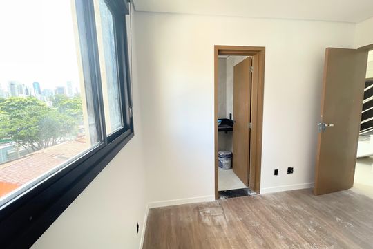 Suíte 1 de apartamento à venda com 2 quartos, 167m² em Santo Antônio, Belo Horizonte