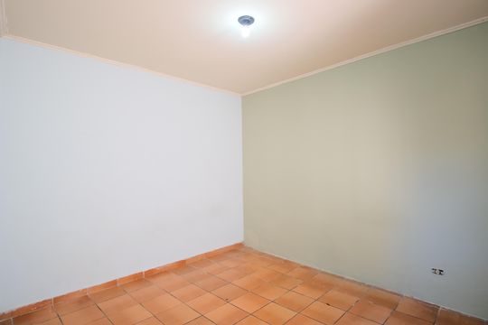 Quarto 2 de casa para alugar com 2 quartos, 250m² em Vila Aricanduva, São Paulo