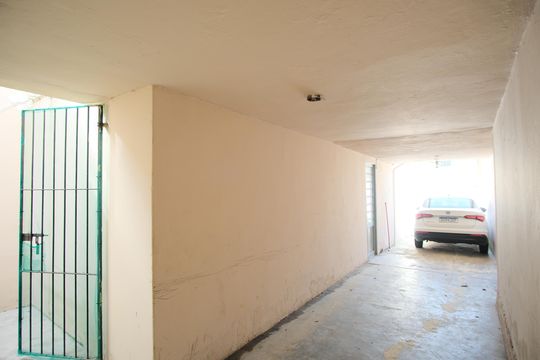 Garagem de casa para alugar com 2 quartos, 250m² em Vila Aricanduva, São Paulo