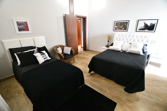 Quarto 4 - Suíte de casa de condomínio à venda com 4 quartos, 470m² em Loteamento Alphaville Campinas, Campinas