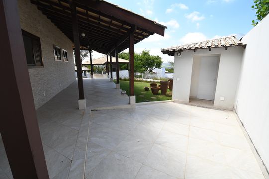 Varanda de casa para alugar com 5 quartos, 650m² em Conjunto Habitacional Vila Santana (Sousas), Campinas