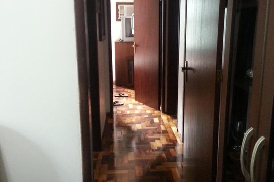 Quarto de apartamento à venda com 3 quartos, 68m² em Menino Deus, Porto Alegre