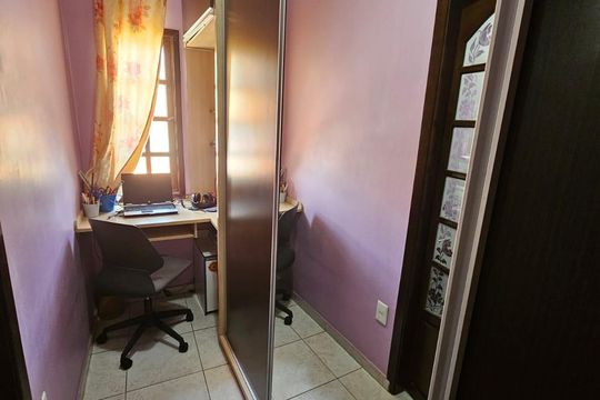 Quarto 3 de casa à venda com 3 quartos, 290m² em Jardim Brasilia, São Paulo