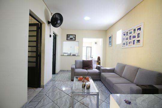 Casa à venda com 2 quartos, 300m² em Jardim Monte Kemel, São Paulo