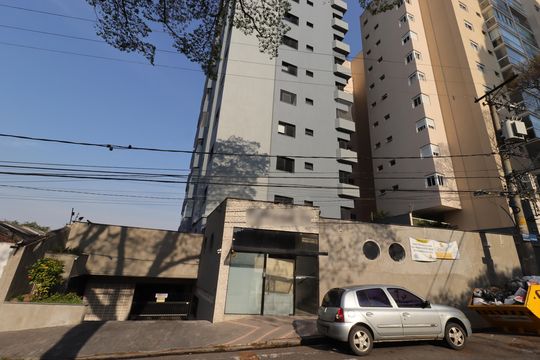 Fachada de apartamento à venda com 4 quartos, 137m² em Vila Assunção, Santo André