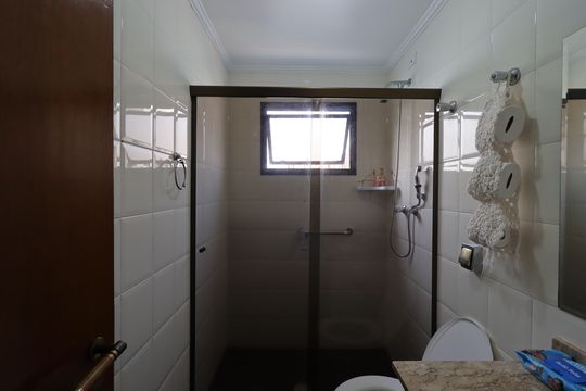 Banheiro Social de apartamento à venda com 4 quartos, 137m² em Vila Assunção, Santo André