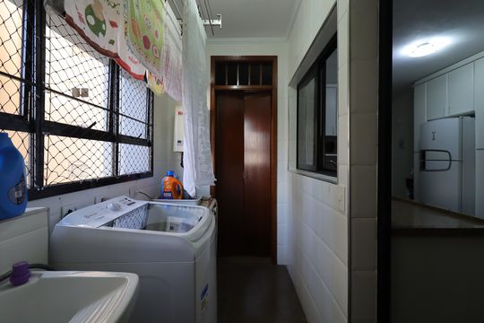 Área de Serviço de apartamento à venda com 4 quartos, 137m² em Vila Assunção, Santo André