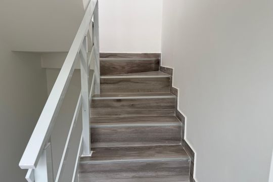 Escada de casa de condomínio à venda com 2 quartos, 180m² em Taquara, Rio de Janeiro