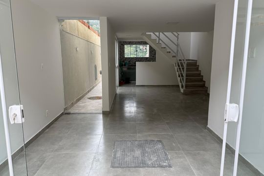 Casa de Condomínio à venda com 2 quartos, 180m² em Taquara, Rio de Janeiro