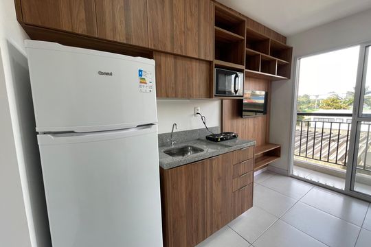 Cozinha de apartamento para alugar com 1 quarto, 24m² em Vila Butantã, São Paulo