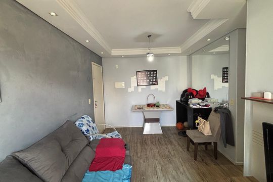 Sala de apartamento à venda com 2 quartos, 49m² em Parque Erasmo Assunção, Santo André