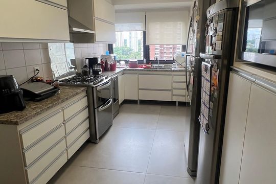 Apartamento para alugar com 4 quartos, 220m² em Vila Cruzeiro, São Paulo