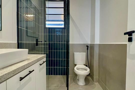 Banheiro de apartamento para alugar com 2 quartos, 86m² em Pinheiros, São Paulo
