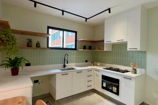 Cozinha de apartamento para alugar com 2 quartos, 86m² em Pinheiros, São Paulo