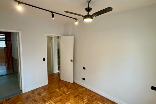 Suite de apartamento para alugar com 2 quartos, 86m² em Pinheiros, São Paulo