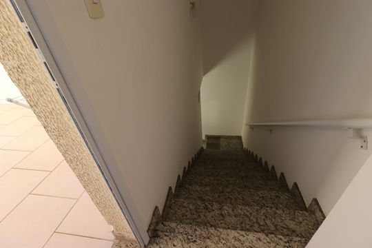 Escada de apartamento à venda com 2 quartos, 68m² em Jardim das Maravilhas, Santo André