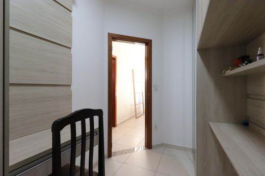 Quarto 1 de apartamento para alugar com 2 quartos, 68m² em Jardim das Maravilhas, Santo André