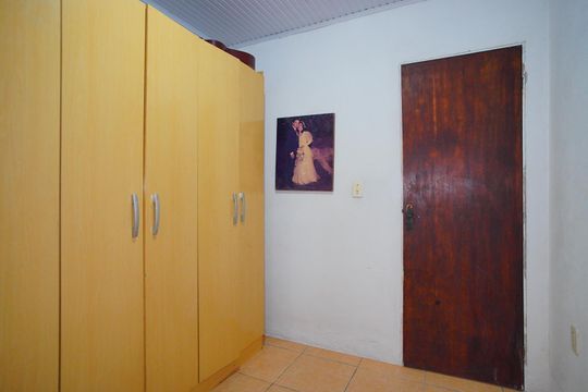 Quarto 3 de casa à venda com 4 quartos, 190m² em Jardim Carvalho, Porto Alegre