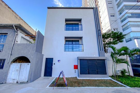 Fachada de kitnet/studio para alugar com 1 quarto, 54m² em Quarta Parada, São Paulo