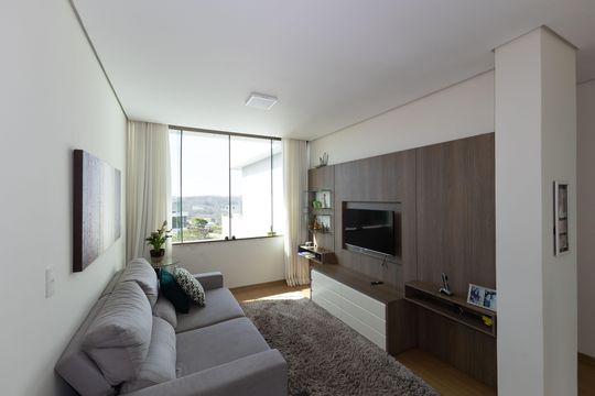 Casa de Condomínio à venda com 3 quartos, 361m² em Vila Das Flores, Nova Lima