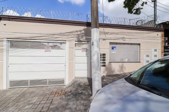 Fachada de casa de condomínio para alugar com 2 quartos, 68m² em Itaquera, São Paulo