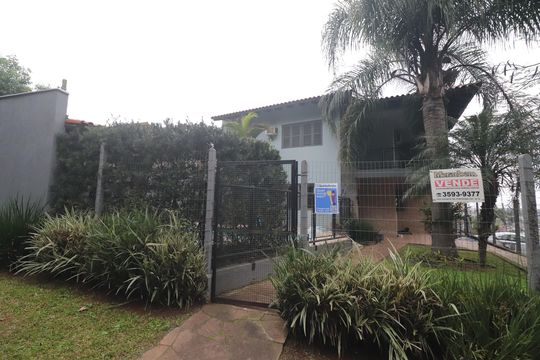 Fachada de casa à venda com 3 quartos, 171m² em São Jorge, Novo Hamburgo