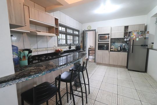 Cozinha de casa à venda com 3 quartos, 171m² em São Jorge, Novo Hamburgo