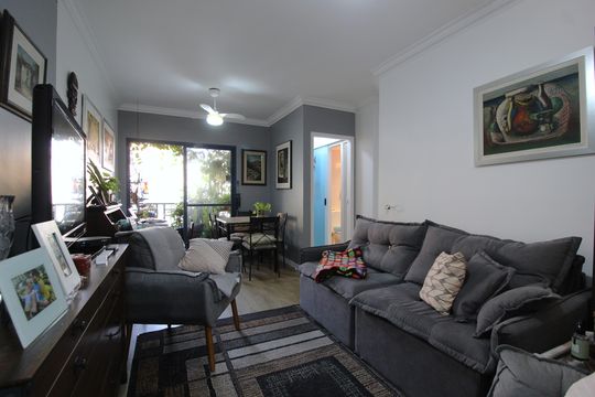 Sala de apartamento para alugar com 2 quartos, 70m² em Indianópolis, São Paulo